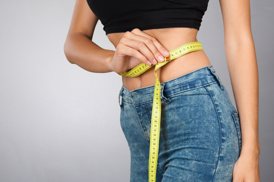 Rib Remodeling vs. Traditional Waist Liposuction: What’s the Difference?